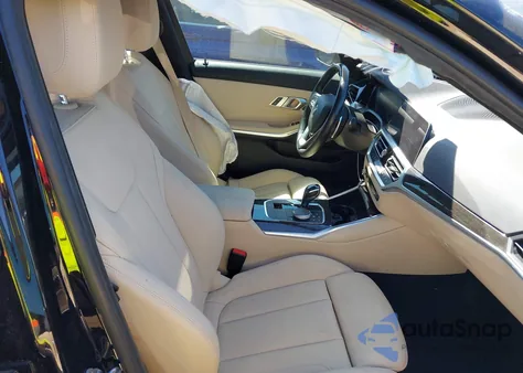 2021 BMW 330I z USA, uszkodzony, nr VIN 3MW5R1J0XM8B69340